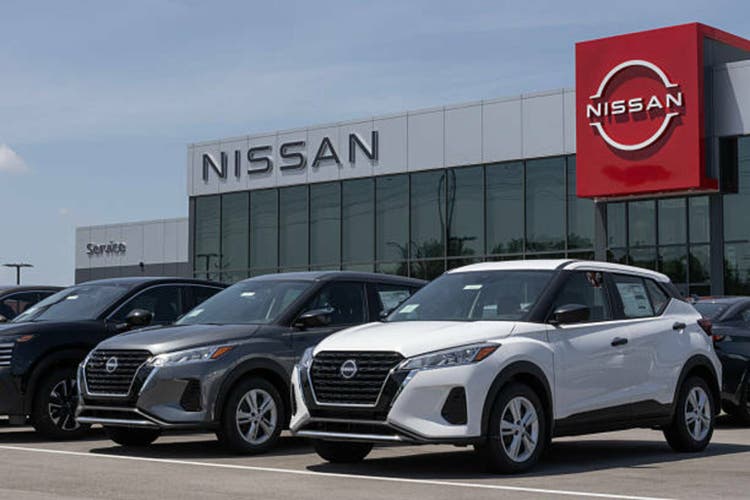 Nissan stock plunges after mercedes benz pension fund dumps stake