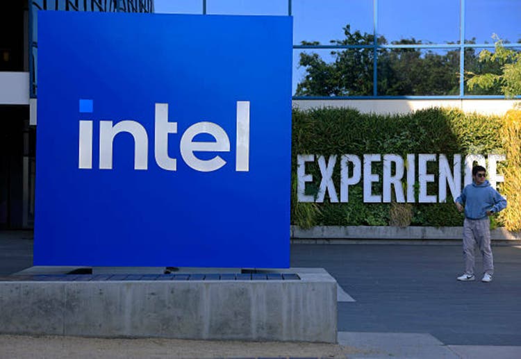 Intel confirms massive $11.1b investment by us government