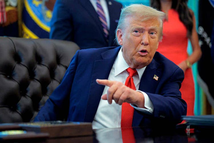 Trump warns of 200% tariff on china over rare earths, touts boeing jets as leverage