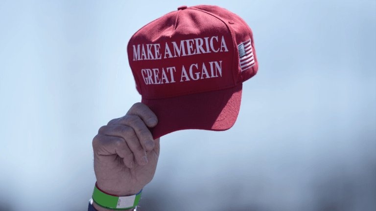 ‘make america wealthy again’ — trump executive order opens 401(k)s to bitcoin