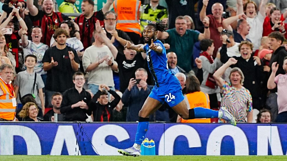 Premier league opener halted after antoine semenyo reports racist abuse