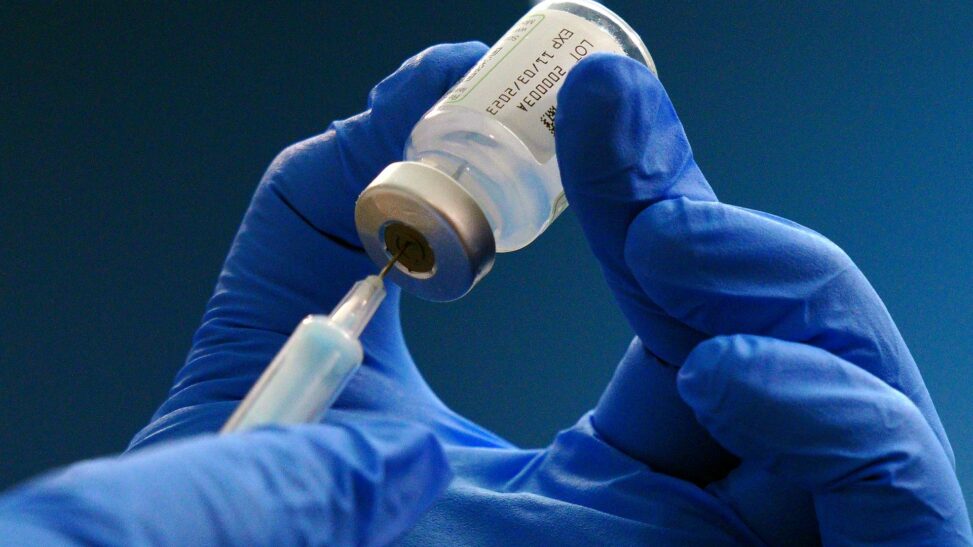 Baby whose mother was unvaccinated dies of whooping cough