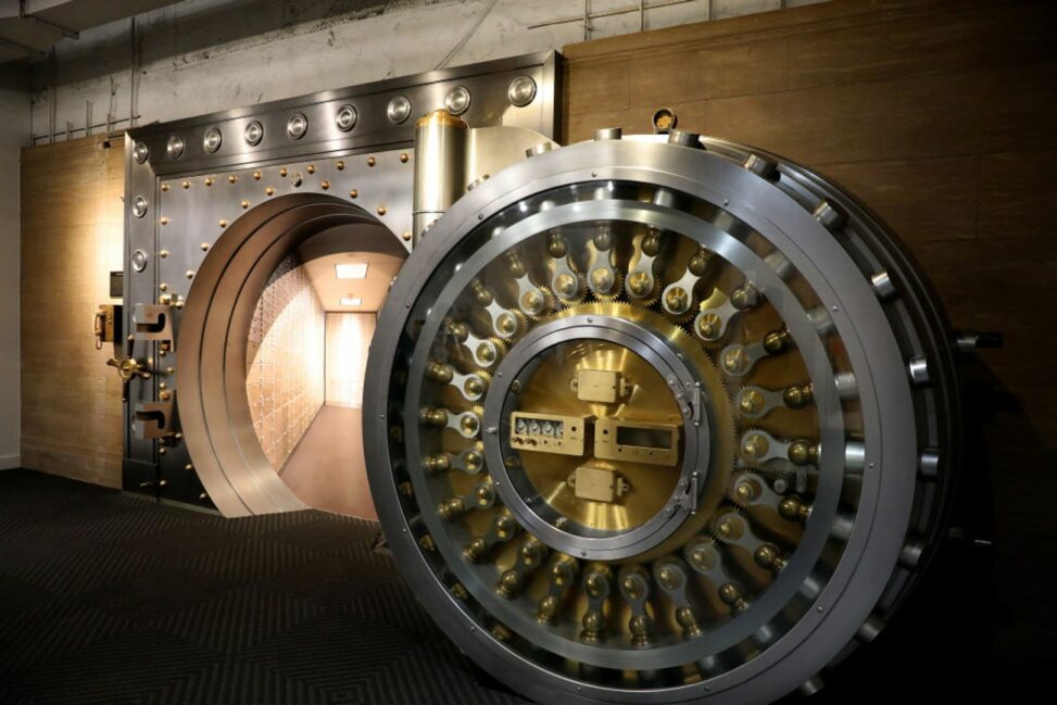 Lido launches gg vault for one click access to defi yields