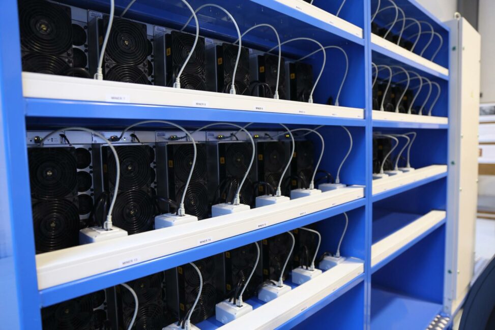 Bitcoin network hashrate returned to all time highs in august: jpmorgan