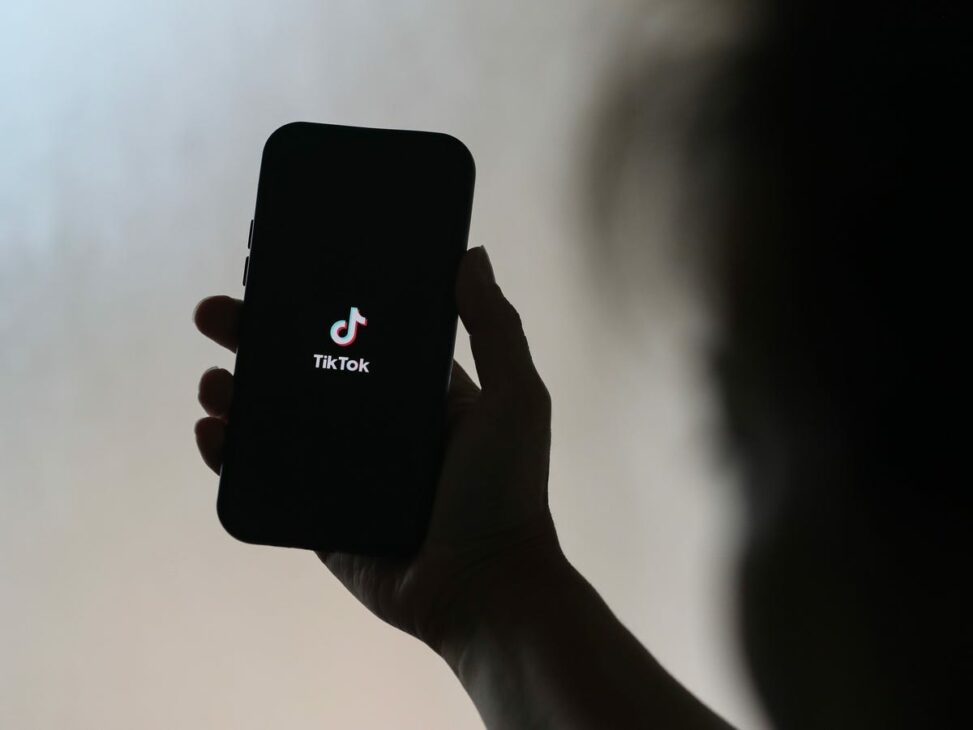 There's a ton of investing advice on tiktok. most of it is bad, a new study says.