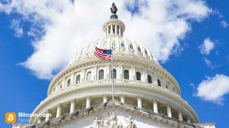 Senate democrats urge bipartisan action on digital asset market regulation