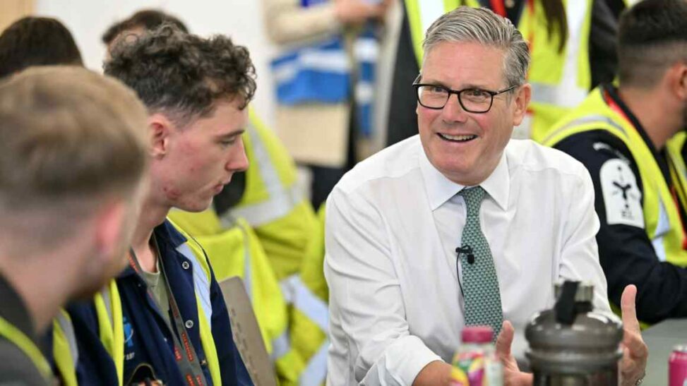 Labour pledges to push on with uk workers’ rights bill