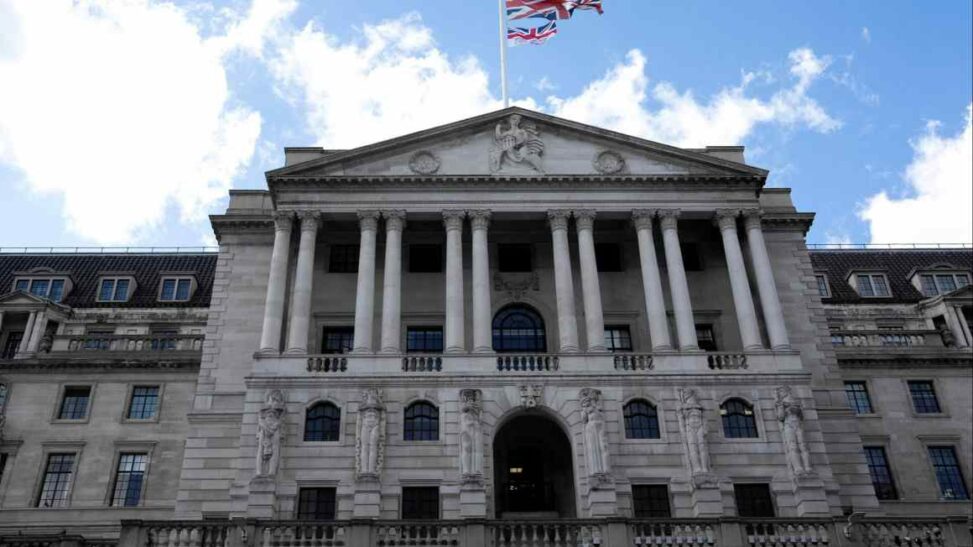 Uk economy failed to grow in july