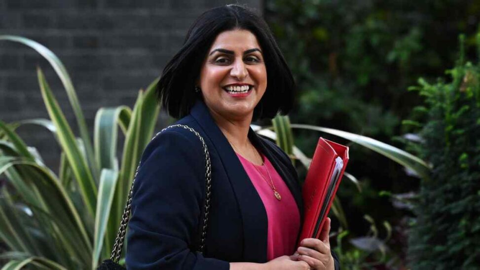 Labour to link settled status for migrants to good citizenship