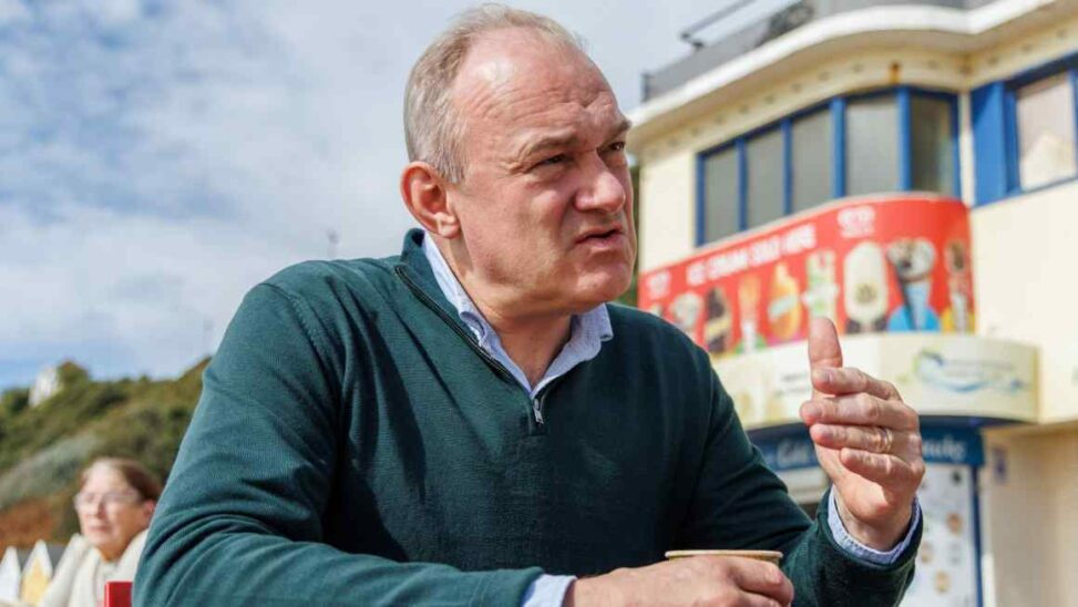 Ed davey appeals to business to help halt the rise of reform uk