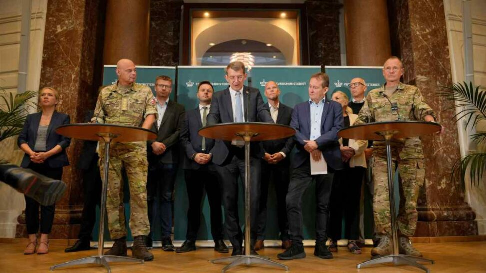 Denmark chooses european air defences over us patriots