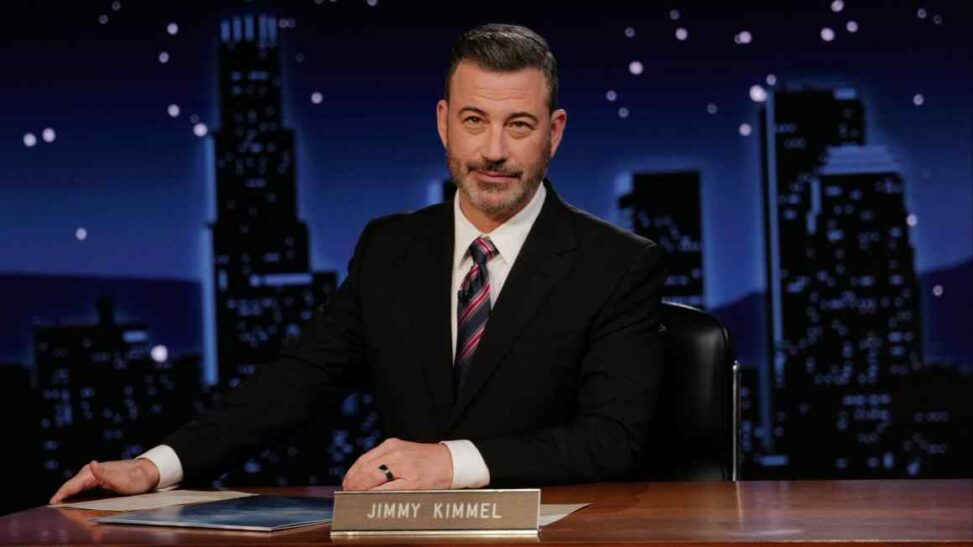 Jimmy kimmel offers apology and defiance in return from disney suspension