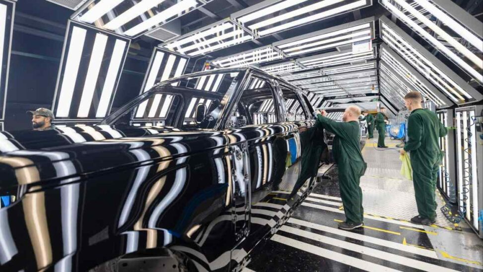 Jaguar land rover restarts some it systems after cyber attack