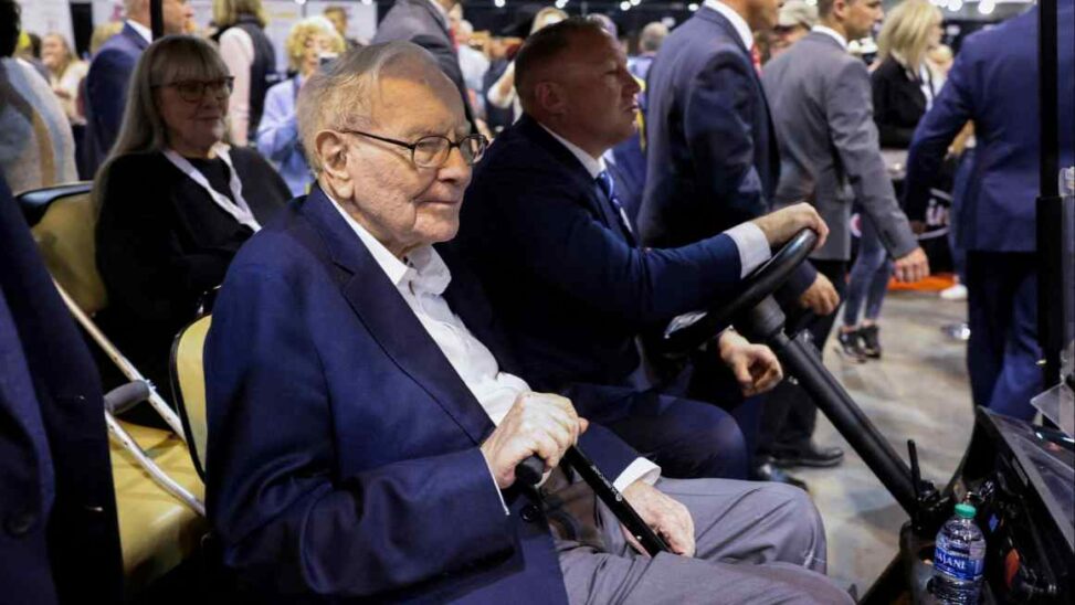 Berkshire hathaway nears $10bn deal for occidental’s petrochemical unit