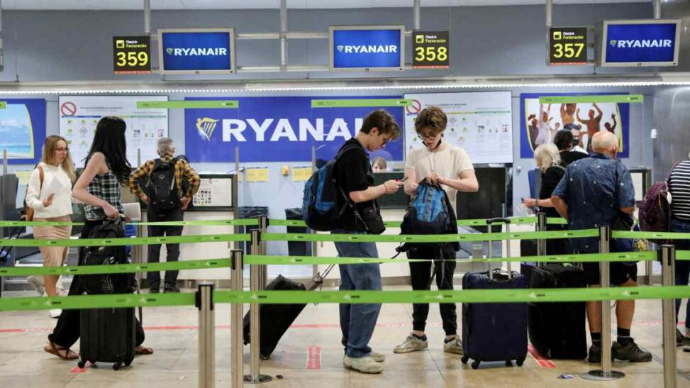 Ryanair prepared to cut 1mn more seats from spain flights next summer