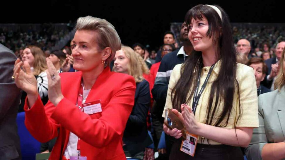 Business gives wary welcome to reeves and starmer at labour conference
