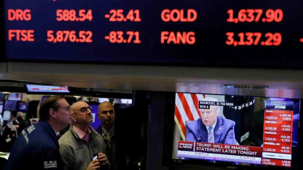 Foreign investors in us assets rush for protection against swings in dollar