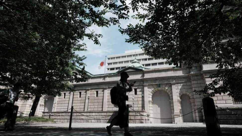 Global bond sell off hits japanese government debt
