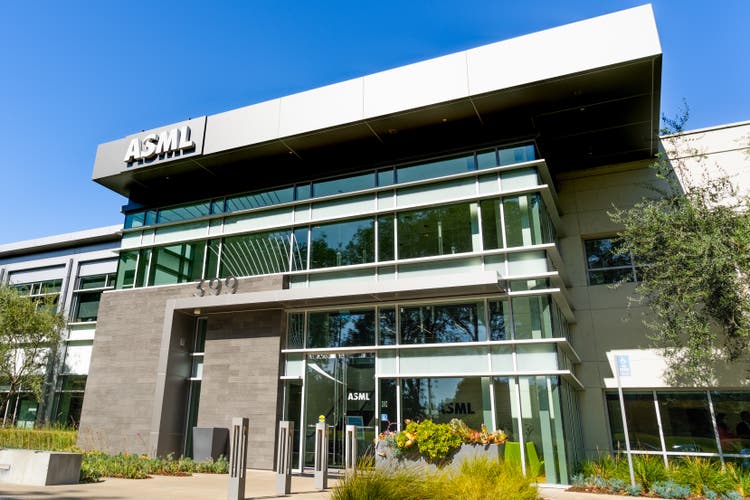 Asml rises as ubs upgrades on belief risks are 'well understood'