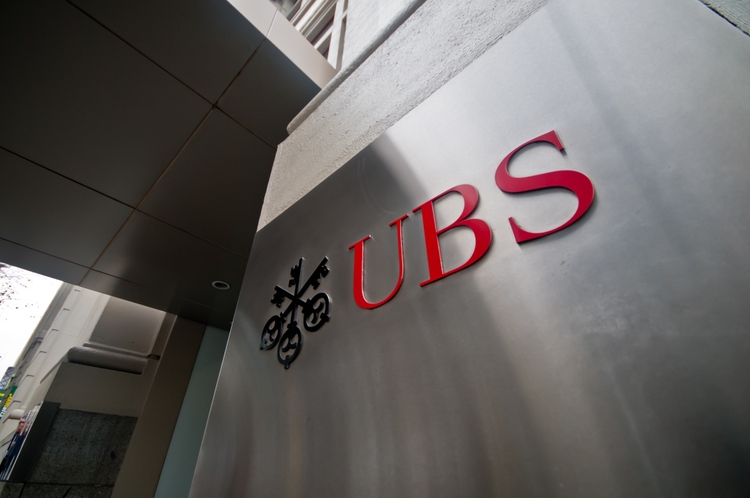 Ubs, swiss government could compromise on capital requirements report