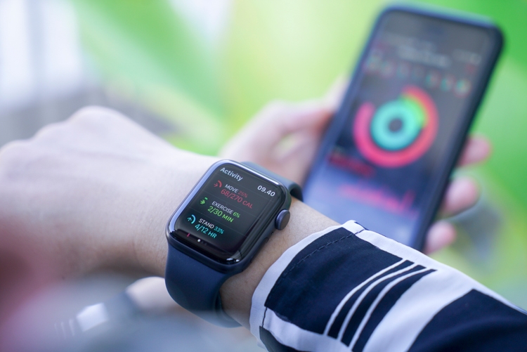 Apple watch hypertension detection to roll out next week after fda nod report