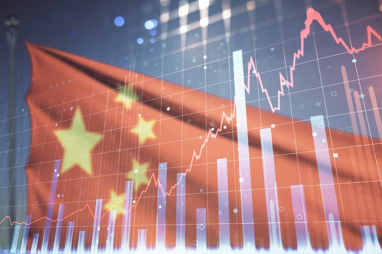 China posts higher than expected trade surplus despite weakening exports