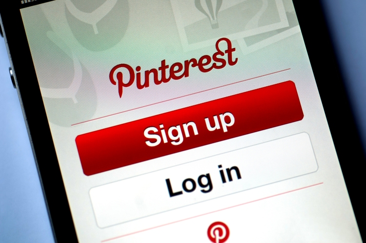 Pinterest shares pressured by comments at goldman conference, amazon's lens live