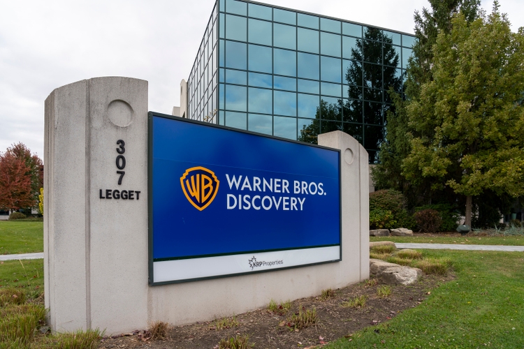 Warner bros. discovery jumps on report paramount skydance preparing offer