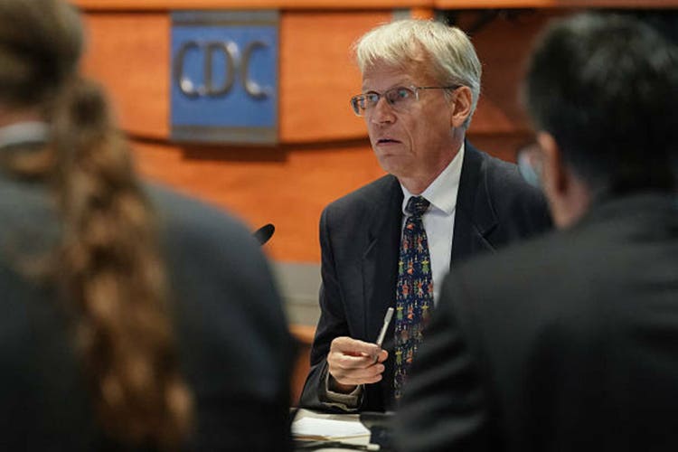 Cdc vaccines panel head kulldorff challenges former directors to debate