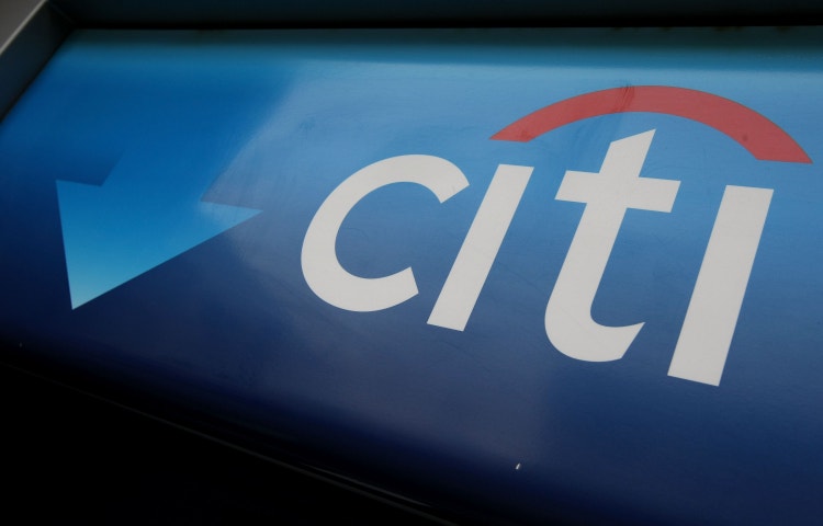 Citi credit card delinquencies drift down, net charge offs climb in august