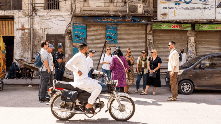 Pakistan opens doors to regulated exchanges as critics raise red flags over its crypto strategy