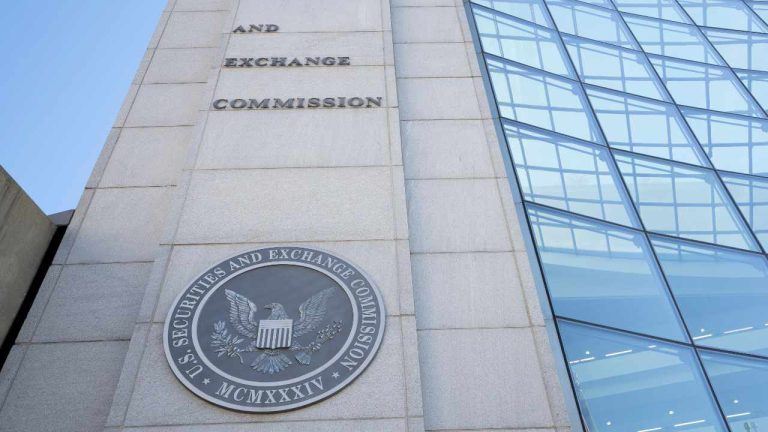 Sec chair declares ‘crypto’s time has come’—champions ‘super app’ trading innovation