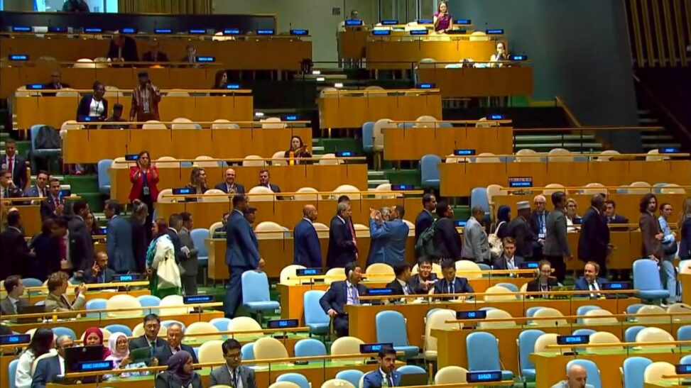 Watch the moment diplomats walk out as israeli pm speaks at un