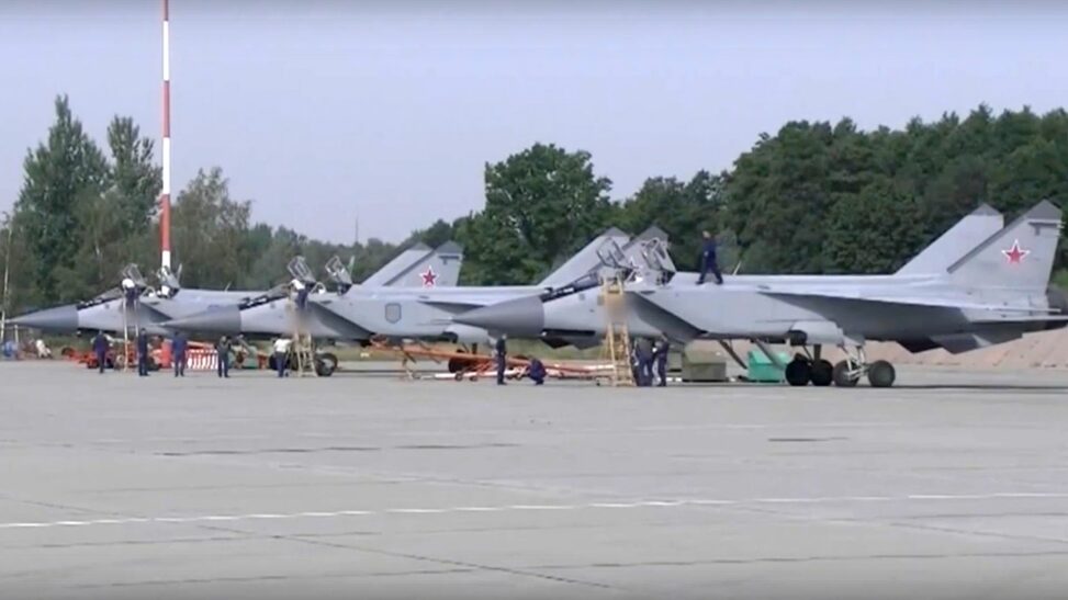 Russian military jets 'violate' estonian airspace, officials say