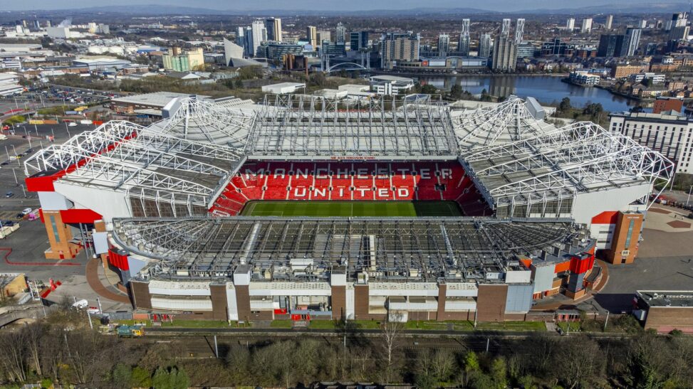 Manchester united announce record revenues but still make a loss