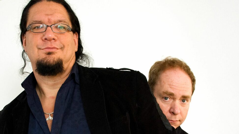 'bad boys of magic' penn & teller inducted into magic circle after 50 years of being barred