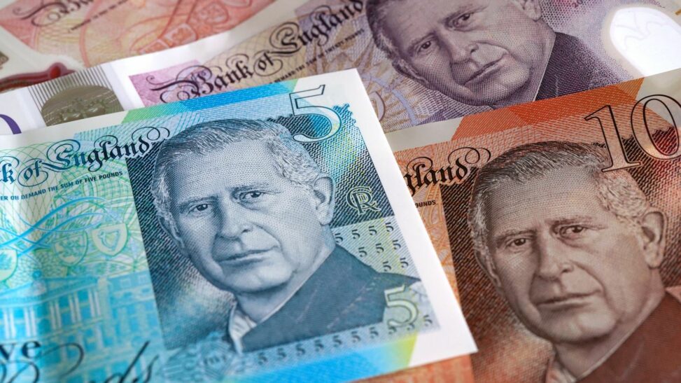 Cost of long term uk government borrowing hits fresh 27 year high