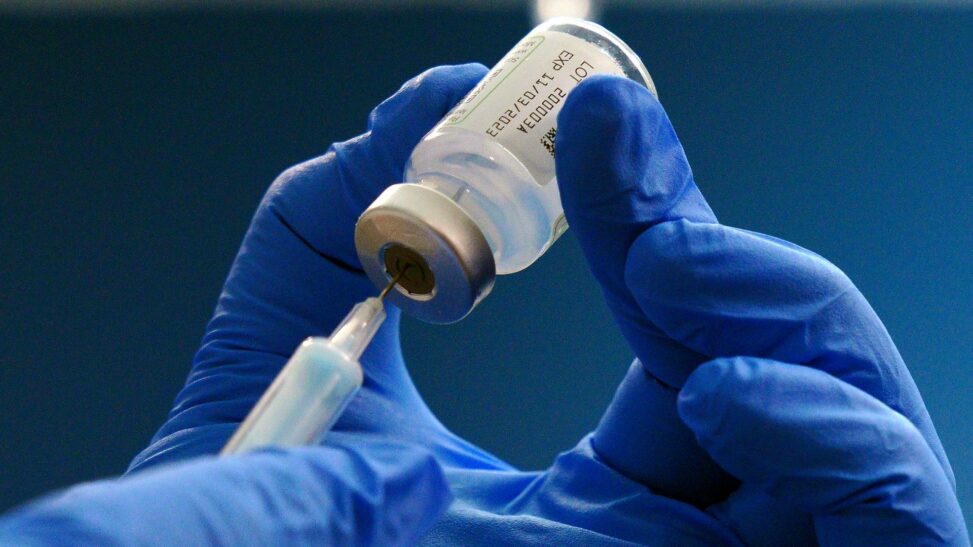 Claims at reform conference that vaccines gave royals cancer 'extremism', says streeting