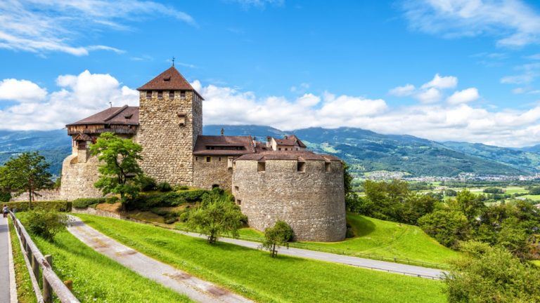 Swiss crypto bank sygnum expands institutional investment solutions to germany and liechtenstein