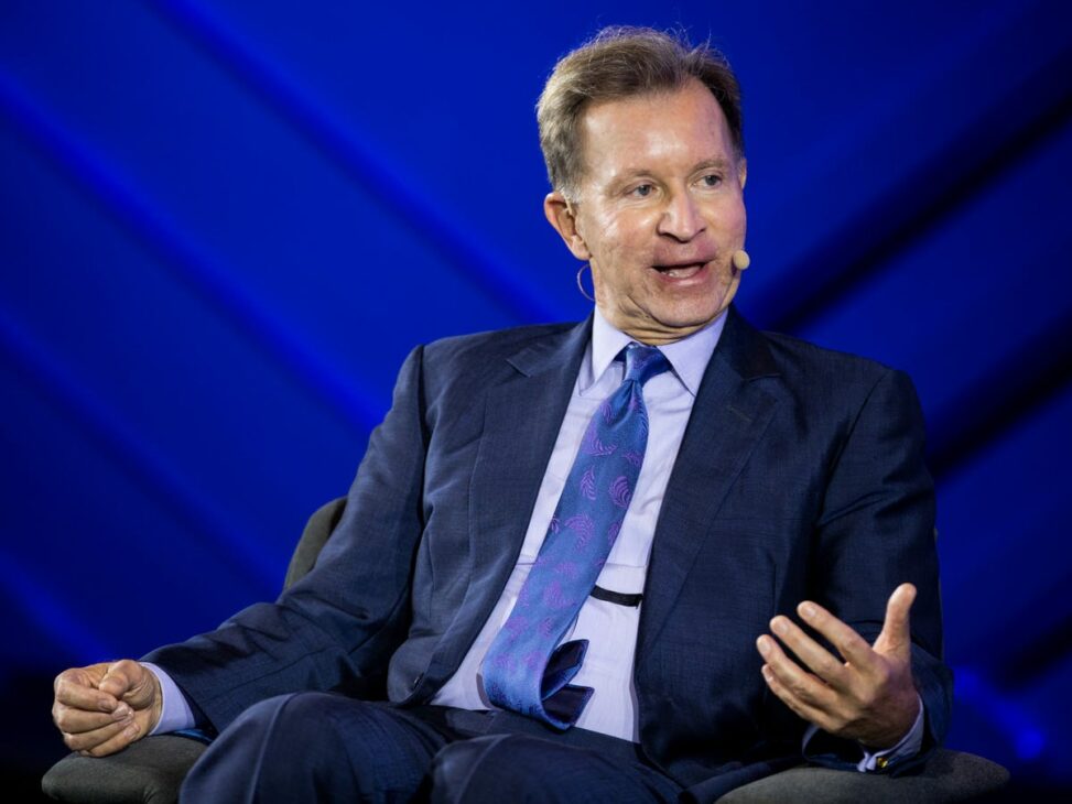 John studzinski, a titan of finance and philanthropy, shares 4 simple tips to help you succeed