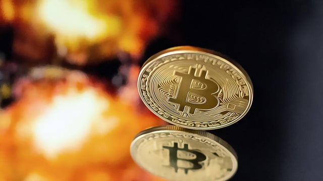 Bitcoin bulls find encouragement in long term moving average indicator
