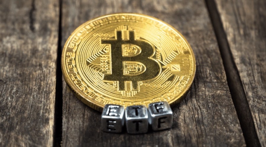 Bitcoin whales move $3b to blackrock’s etf as self custody declines after 15 years