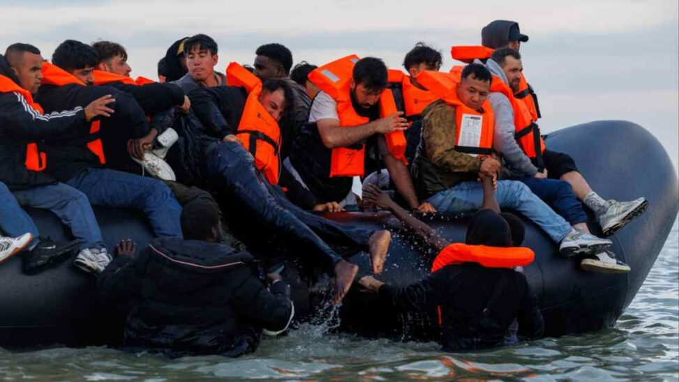 Uk to scrap right of refugees to seek permanent residency after 5 years