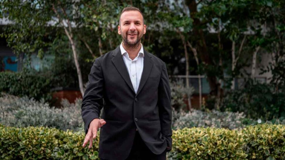 Green leader calls for boe to end interest payments to commercial banks