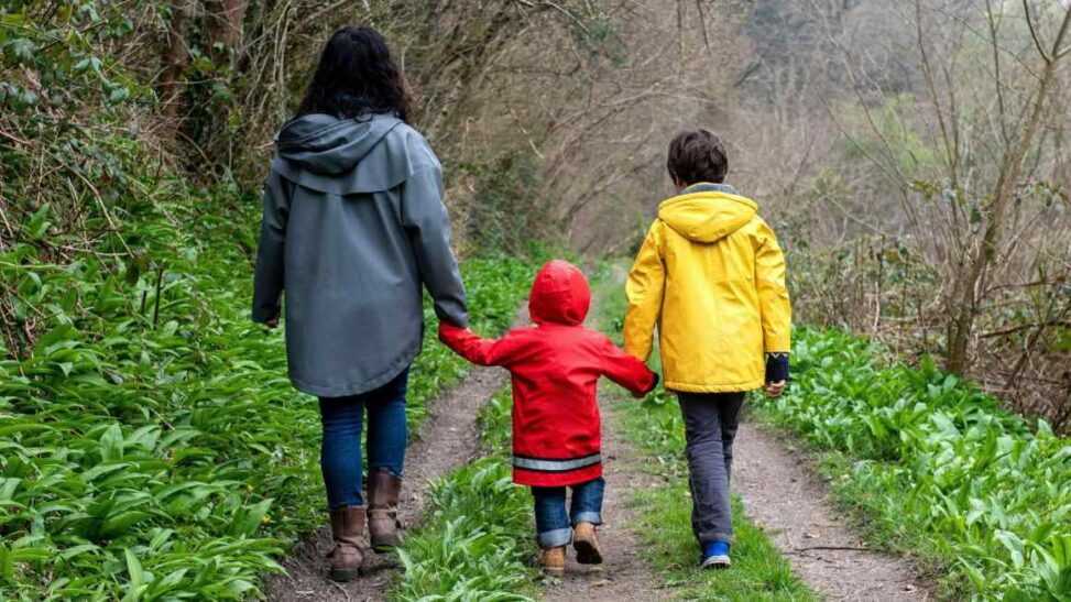 Uk mothers lose average £65,000 in pay after having first child