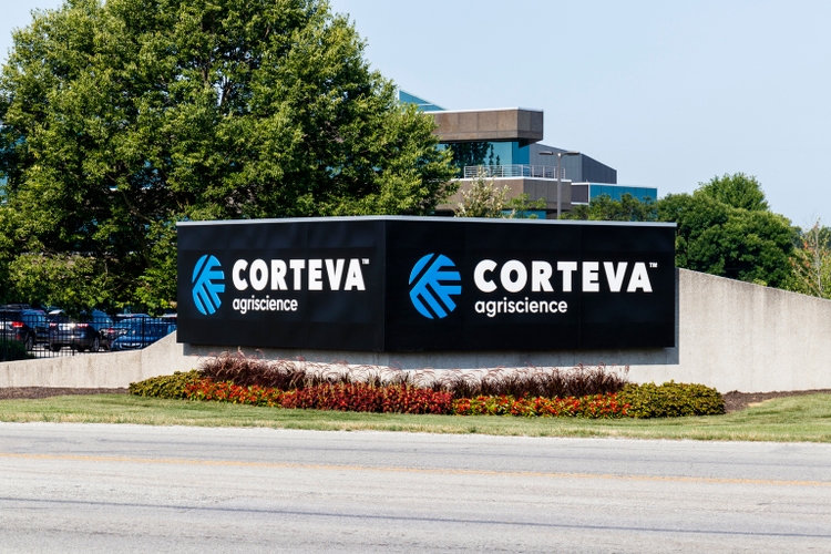 Analysts split on corteva spin: j.p. morgan turns bullish, citi cautious, ubs stays optimistic