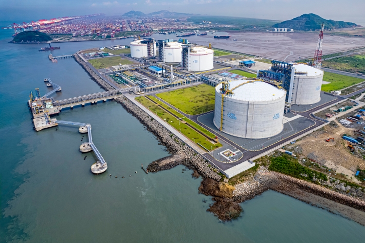 Excelerate energy wins award to build floating lng import terminal in iraq