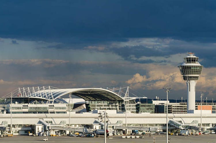 Munich airport briefly halts flights after drone sightings
