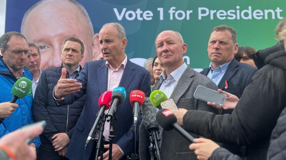 Candidate in irish presidential race quits contest