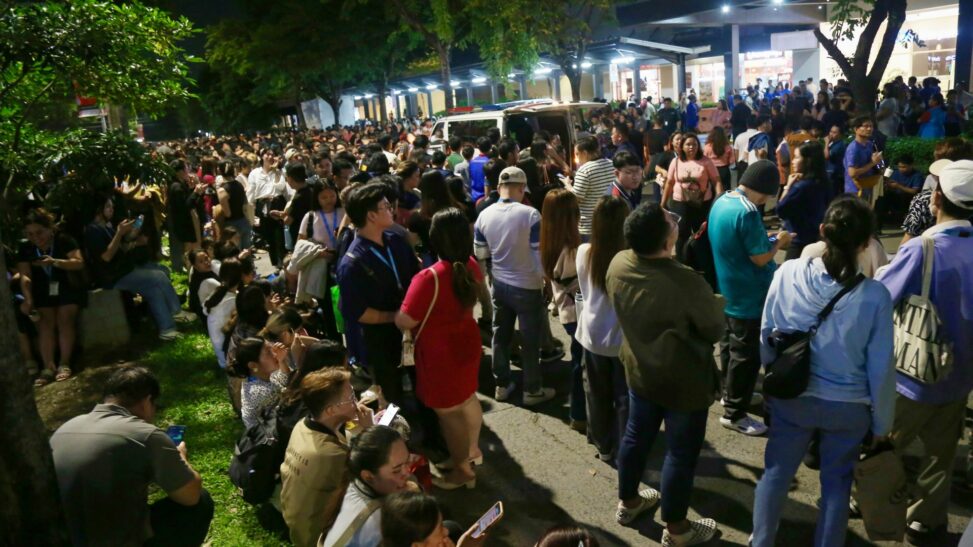 At least 31 dead as earthquake strikes philippines